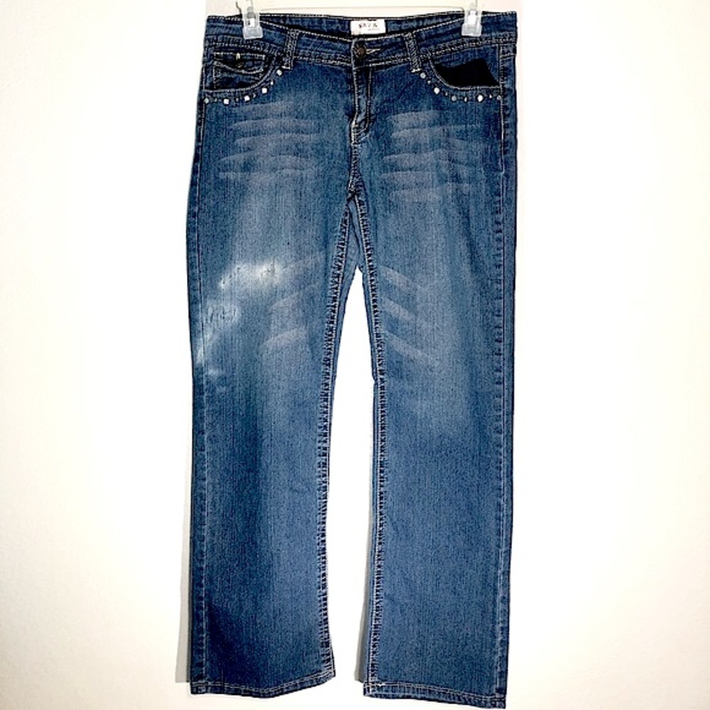 🎁FREE w/ ANY 3 ITEM PURCHASE~Juniors Straight Leg Jeans w/ Rhinestones & Studs